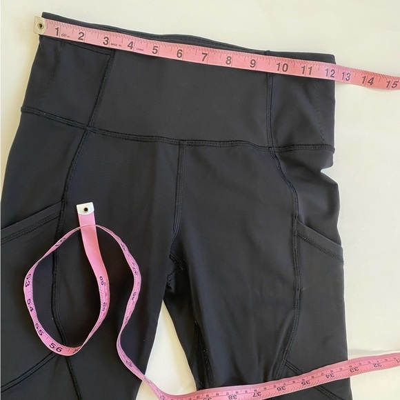 Lululemon || Outrun Crop Pockets Mesh Pockets Solid Black 4 - Picture 10 of 10